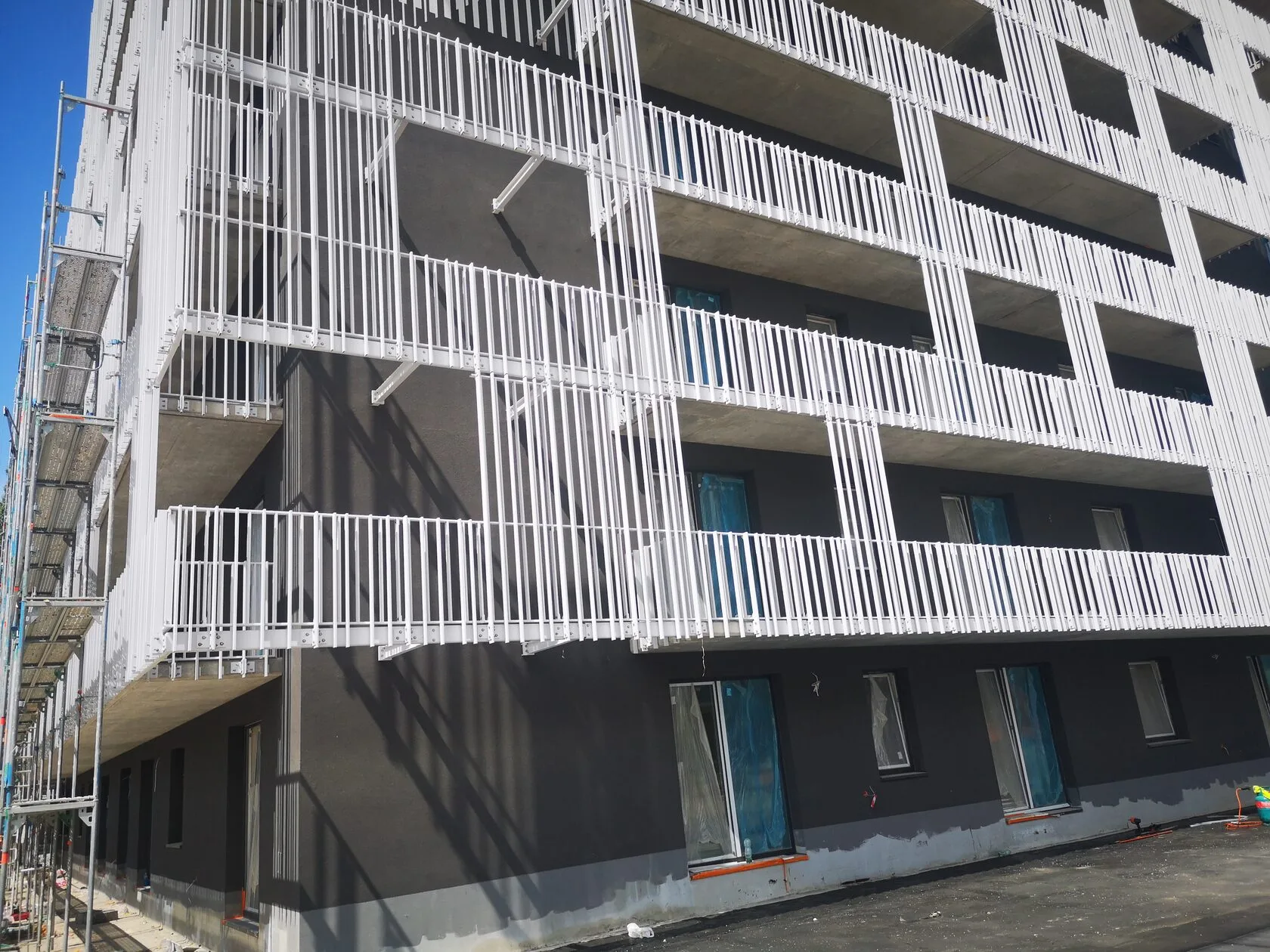 Balustrady budynku mieszkalnego