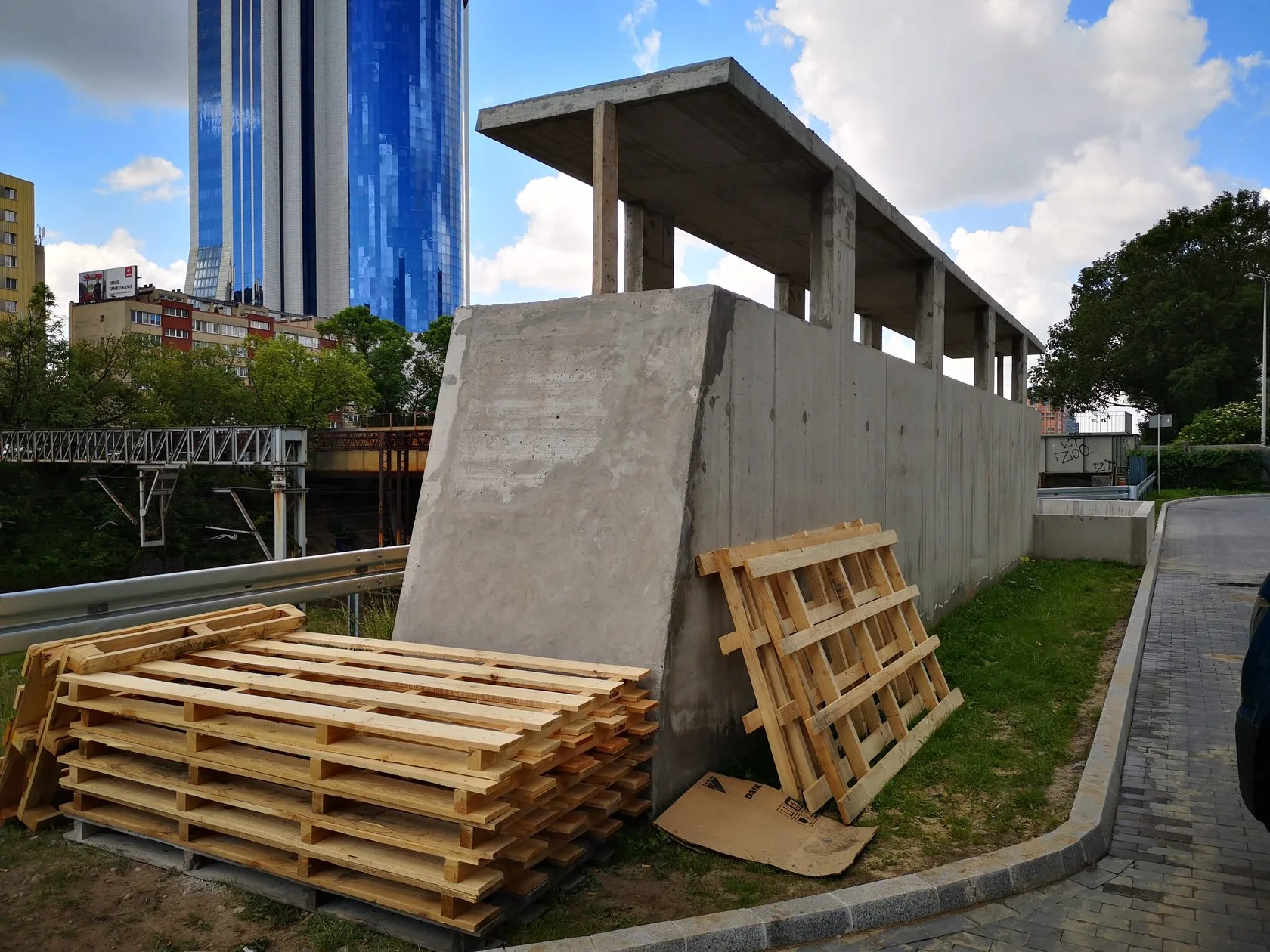 Czerpnia powietrza w centrali PKO BP